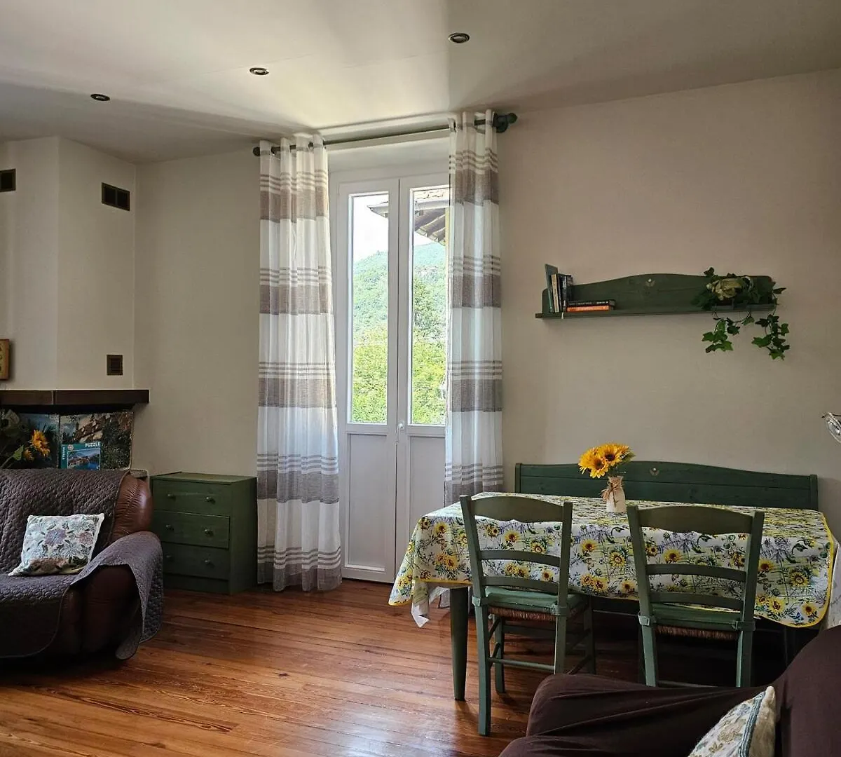 Il Girasole Holiday Home Порто-Черезио