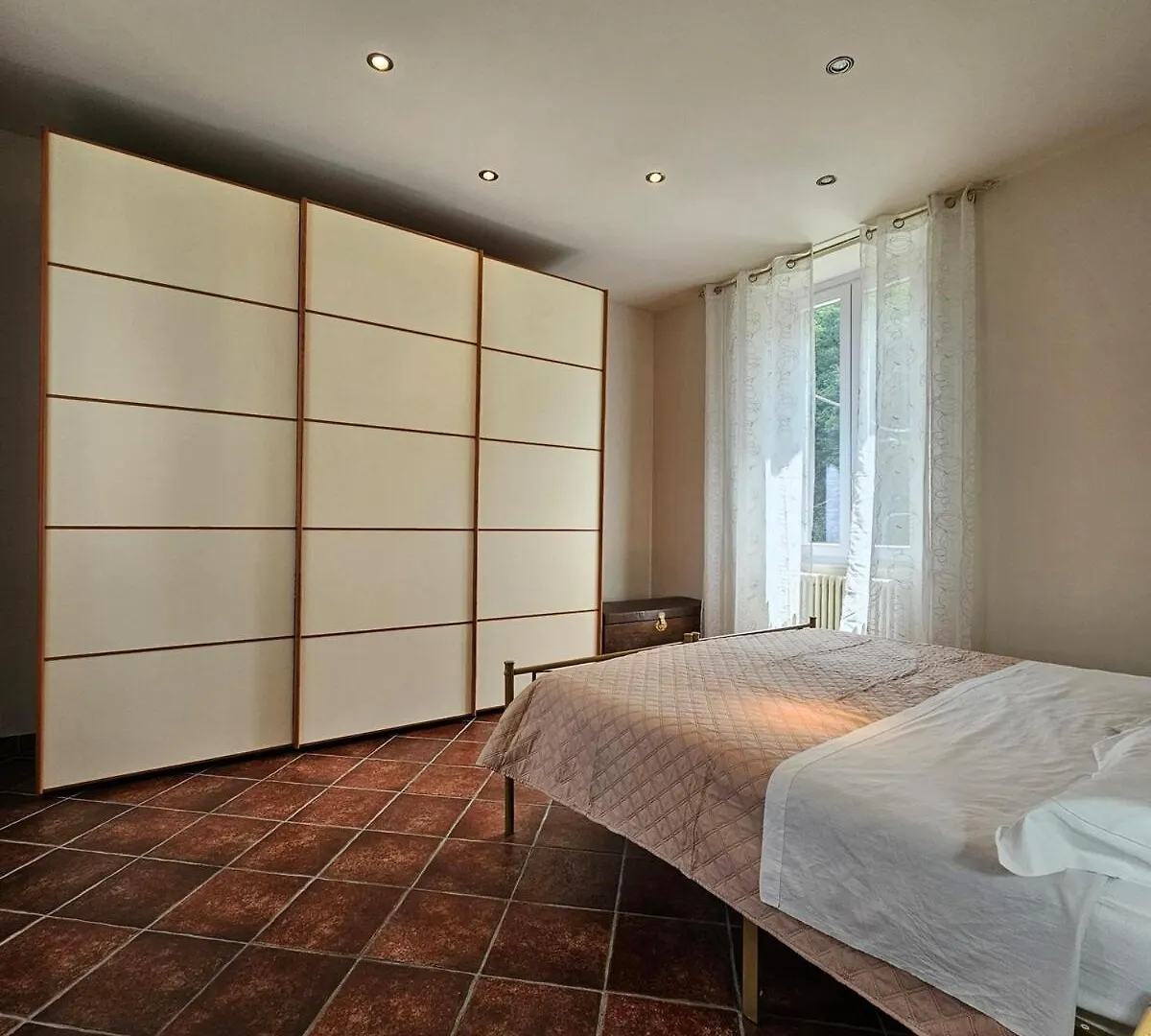 Il Girasole Holiday Home Порто-Черезио