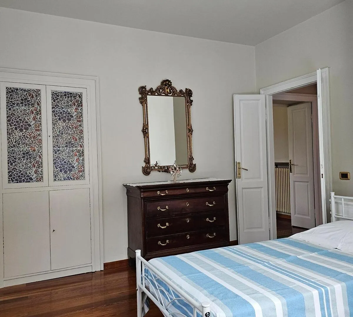 Il Girasole Holiday Home Порто-Черезио